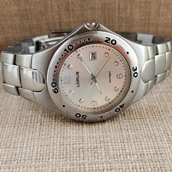 Lorus Men Wristwatch Date Calendar Watch Quartz Analog Silver Tone Wrist Watch - Picture 4 of 11